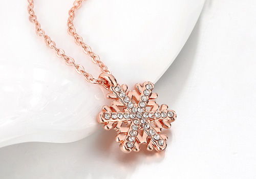 璀璨與實用 珠寶飾品與家用電器的跨界搭配美學